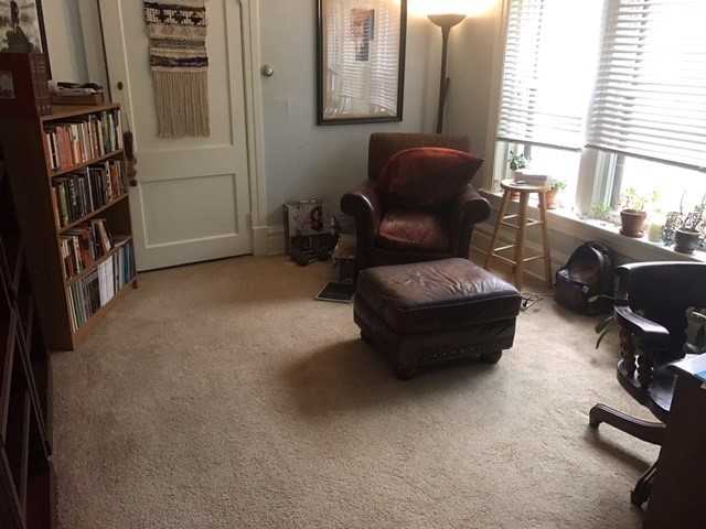 2045 Walnut St - Photo 4 of 4