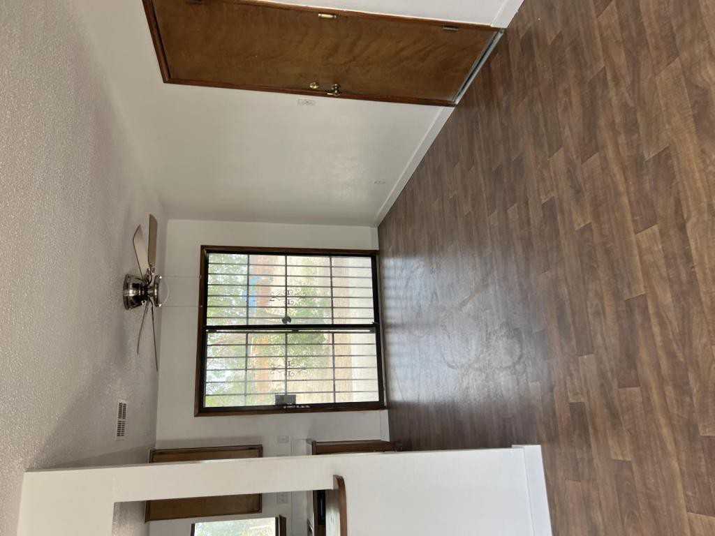 40323 162nd St E - Photo 5 of 34