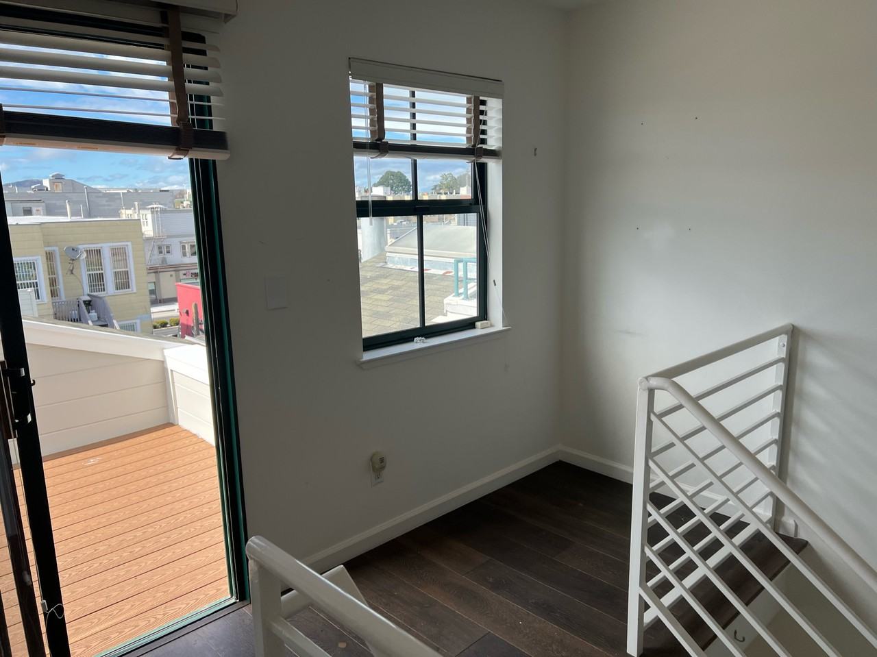 215 Moulton Street - Photo 4 of 17