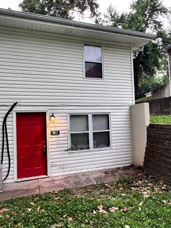 4807 Nw Homestead Rd - Photo 2 of 9