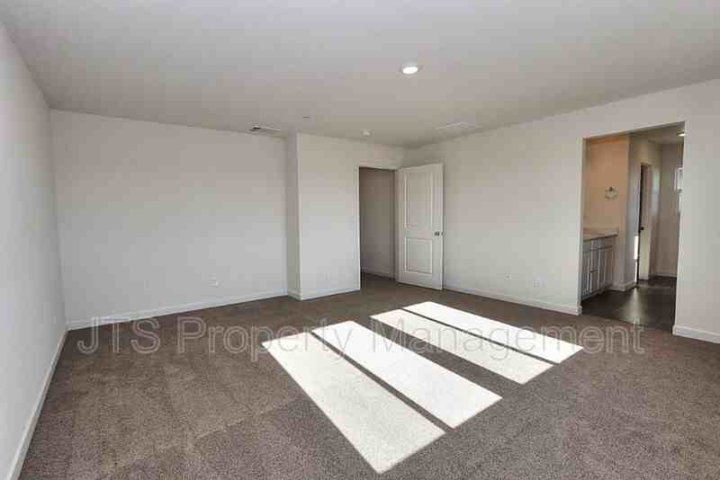 716 Franklin St - Photo 3 of 50