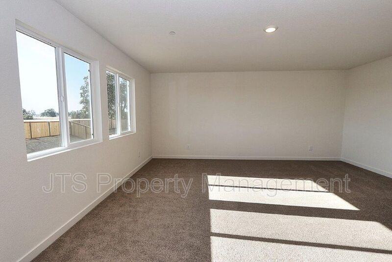 716 Franklin St - Photo 4 of 50