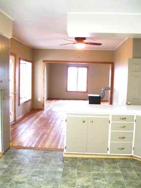 2473 Smith Creek Rd - Photo 3 of 7
