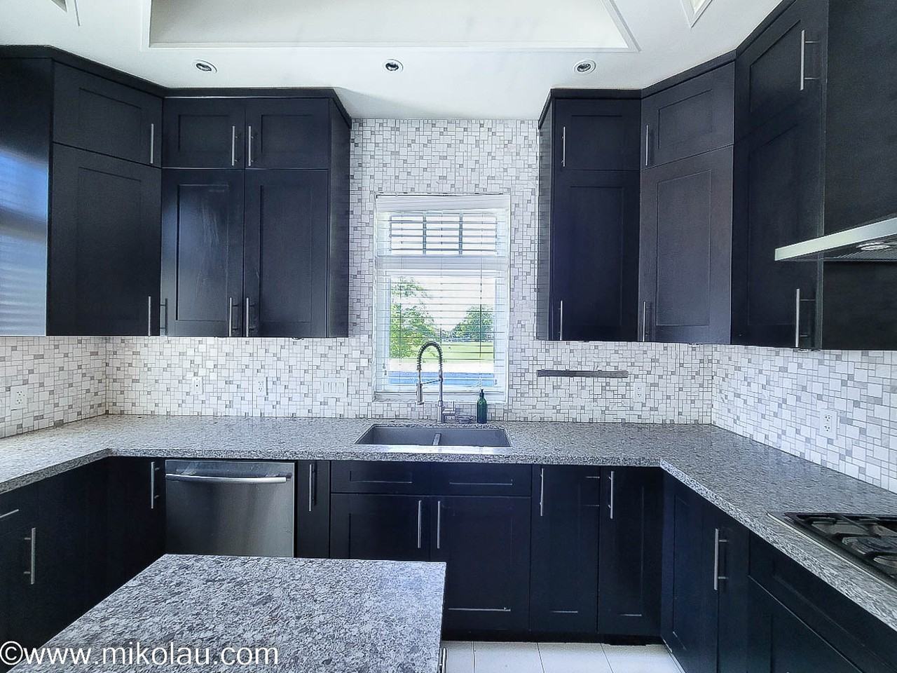 1808 East 52nd Avenue - Photo 2 of 34