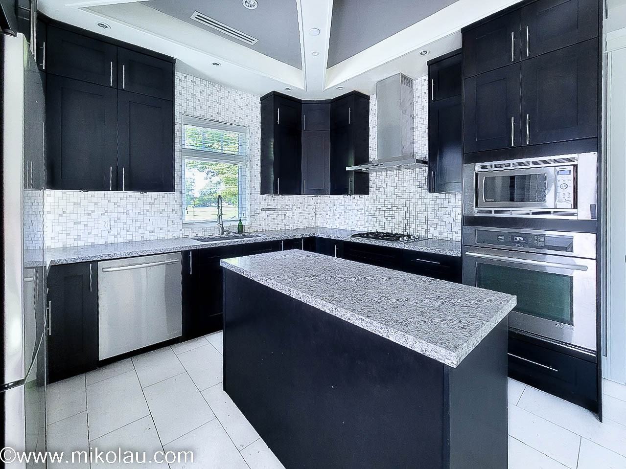 1808 East 52nd Avenue - Photo 3 of 34