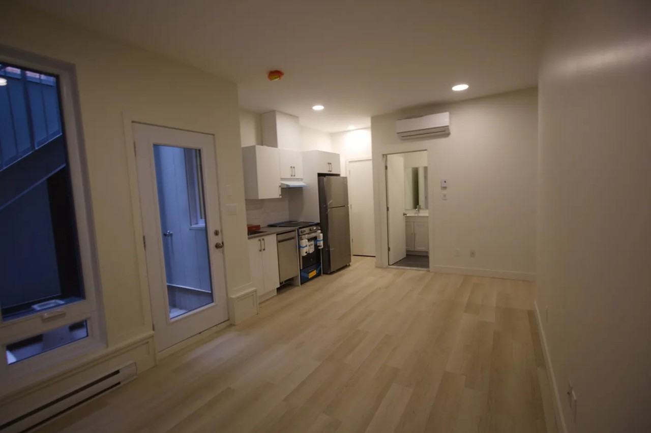 3600G Rue Lorne-Crescent #2 - Photo 2 of 7