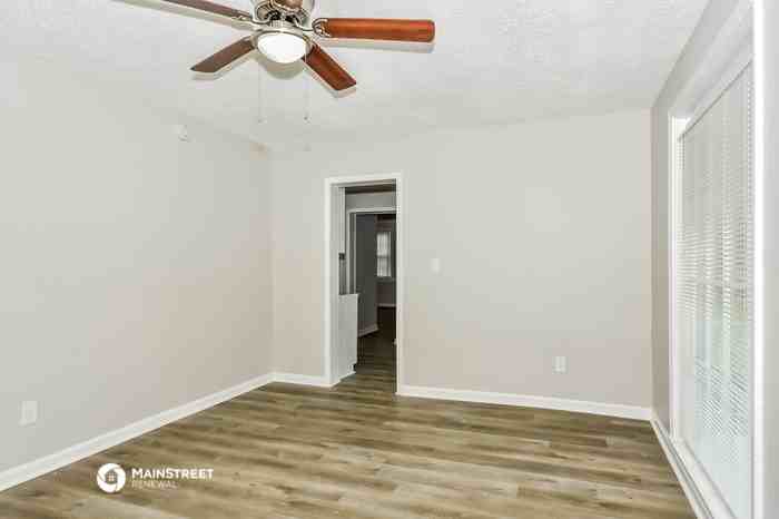 878 Kipling Dr - Photo 3 of 16