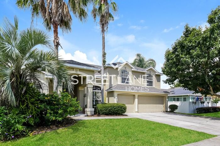 318 Belhaven Falls Dr - Photo 2 of 15