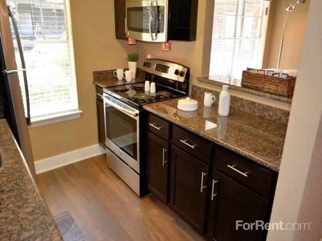 Dwell at Clear Lake - Photo 2 of 43