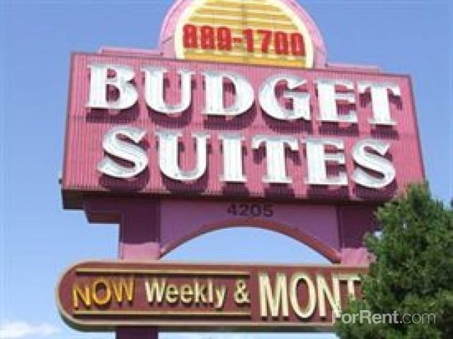 Budget Suites Wynn - Photo 2 of 17