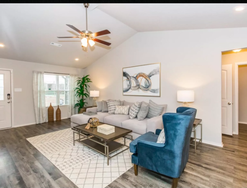 5041 Woodstream Dr - Photo 2 of 9