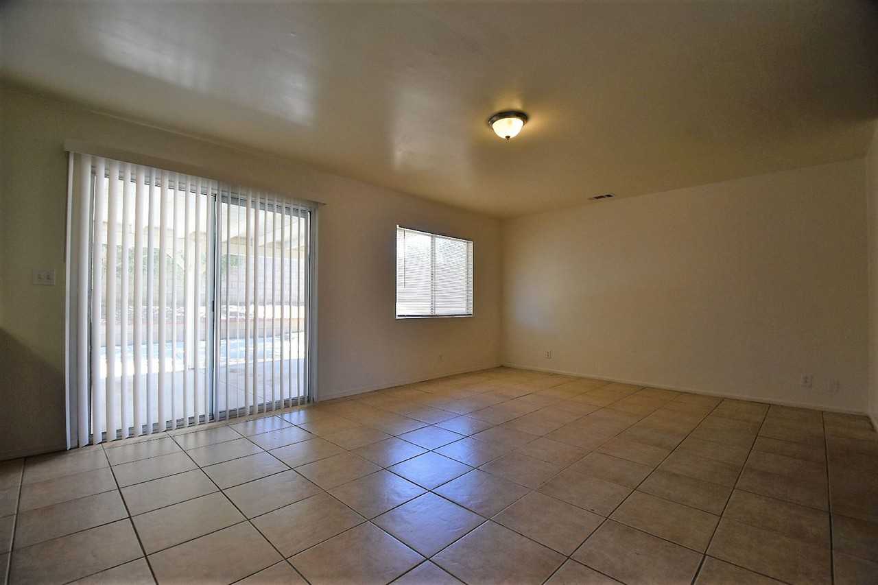 37418 Birch Tree Ln - Photo 3 of 13