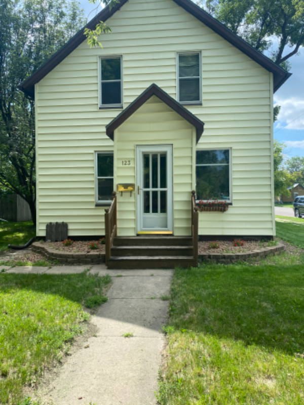 123 N Pennsylvania St - Photo 2 of 19