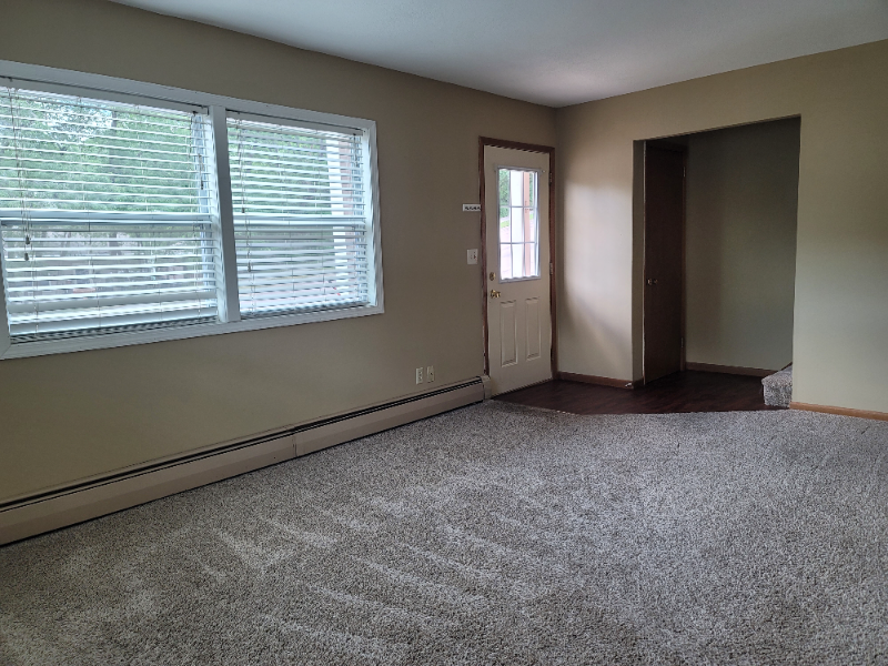 823 6th St S - Photo 3 of 18