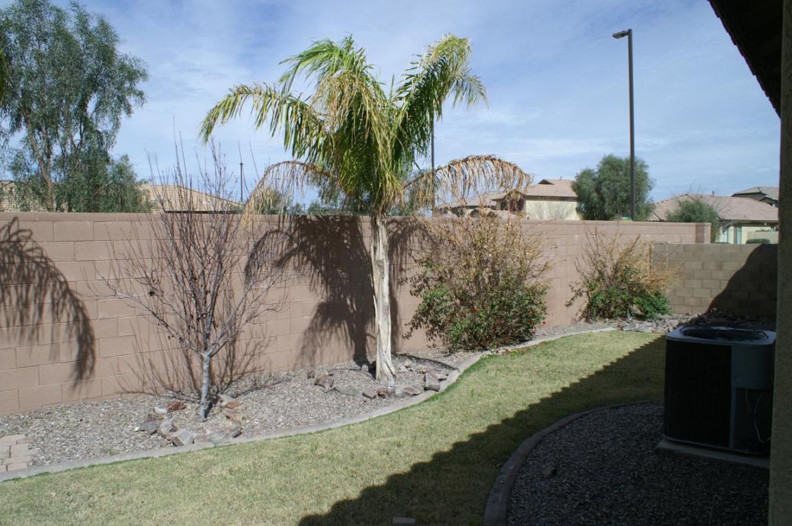 4100 S Vineyard Ave #1 - Photo 2 of 8