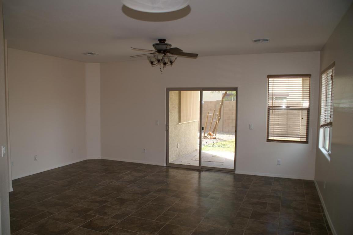 4100 S Vineyard Ave #1 - Photo 5 of 8