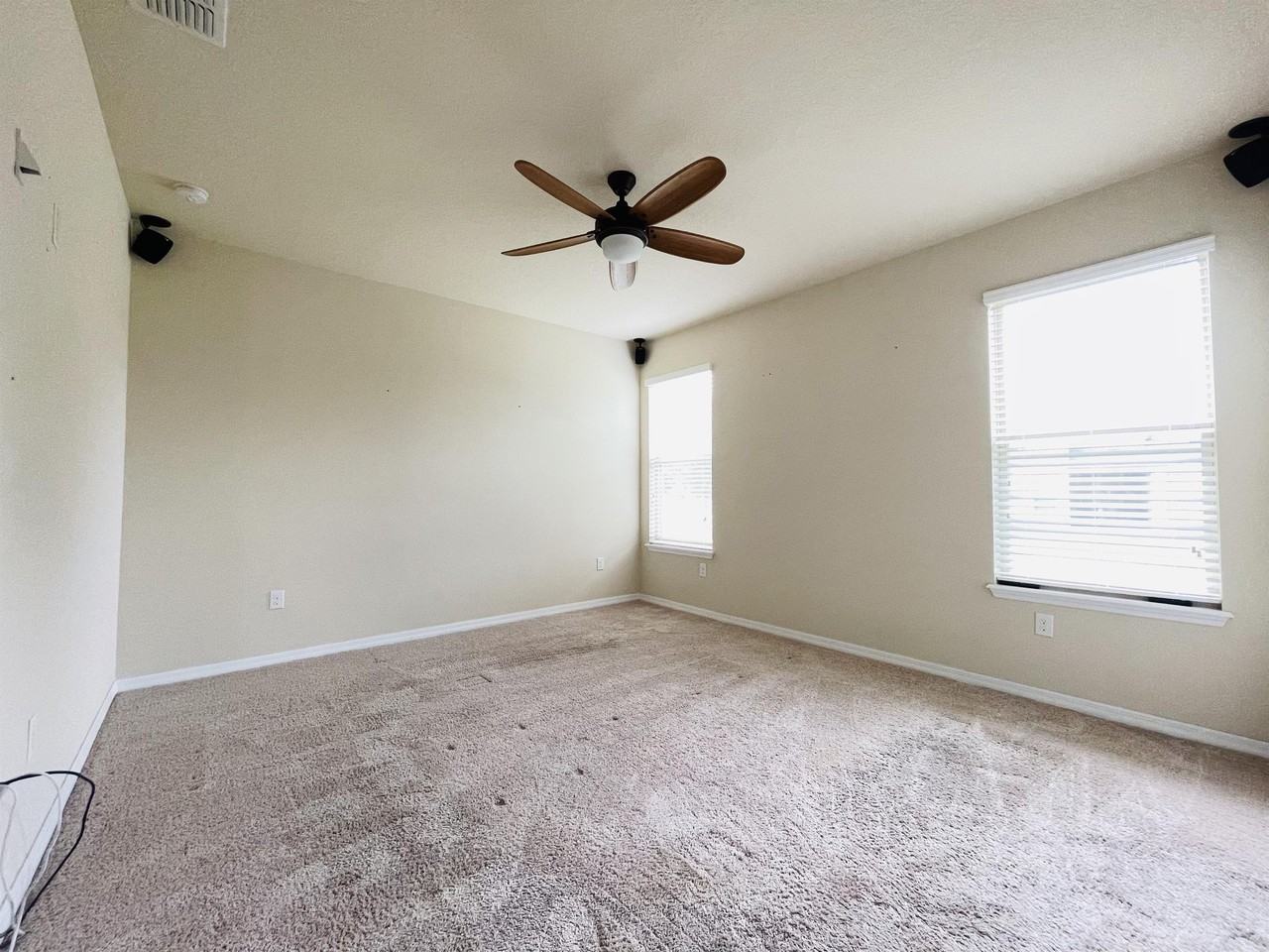 8221 Lakeview Crossing Dr #1 - Photo 4 of 14