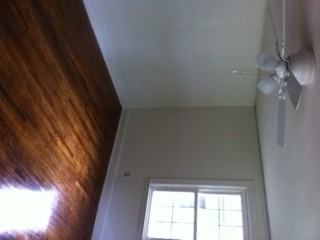 818 Tremont Ave - Photo 2 of 6