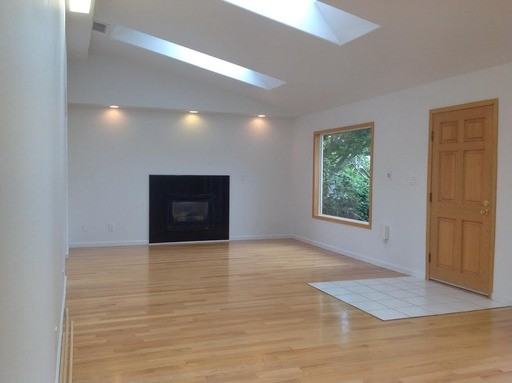 2546 Erskine Ln - Photo 3 of 10