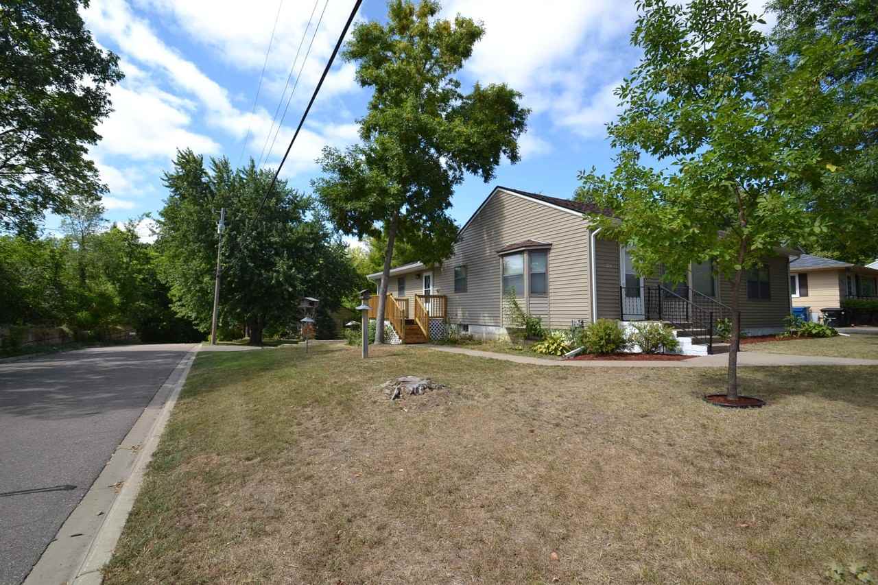 4942 Acorn Ridge Rd - Photo 2 of 8