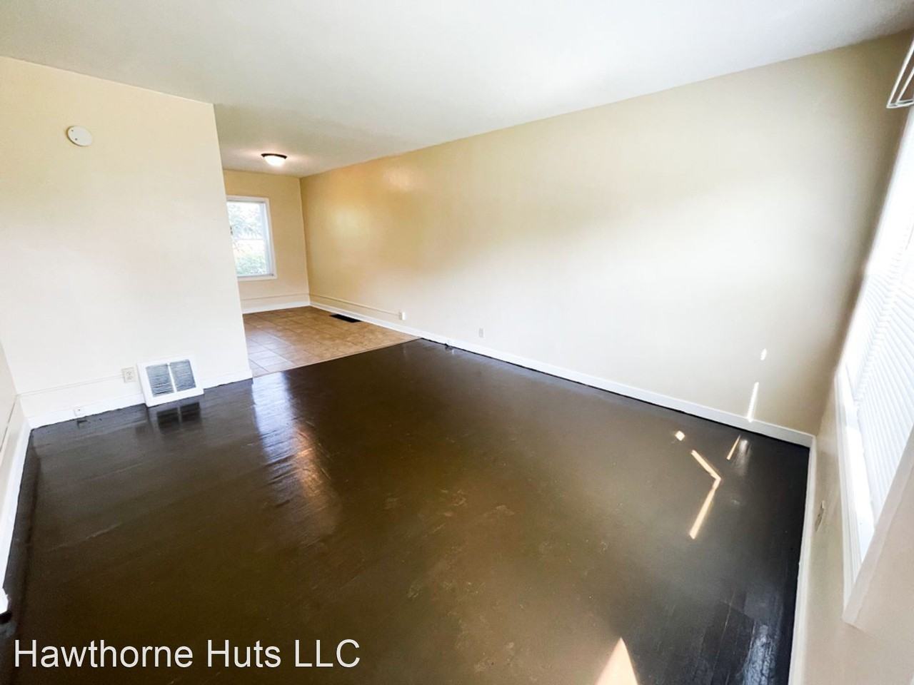 112-126 Locust Street - Photo 3 of 15