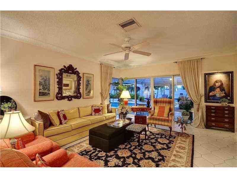 3261 NE 56th Ct - Photo 3 of 12