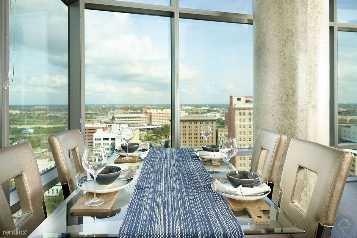 Aris Market Square - Photo 3 of 7