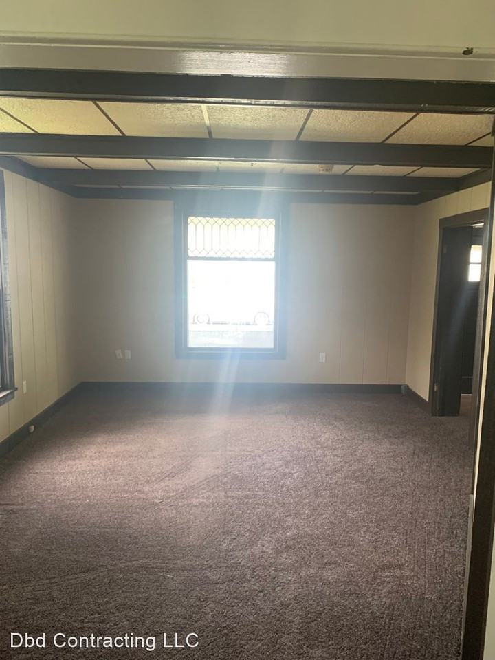 612 Prospect Ave - Photo 3 of 11