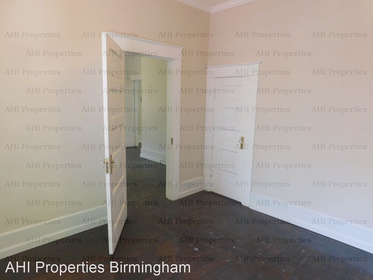 7800 1st Ave S - Photo 3 of 27