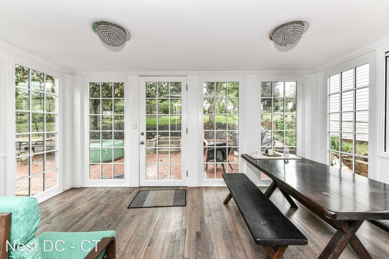 2013 Franklin St Ne - Photo 3 of 36