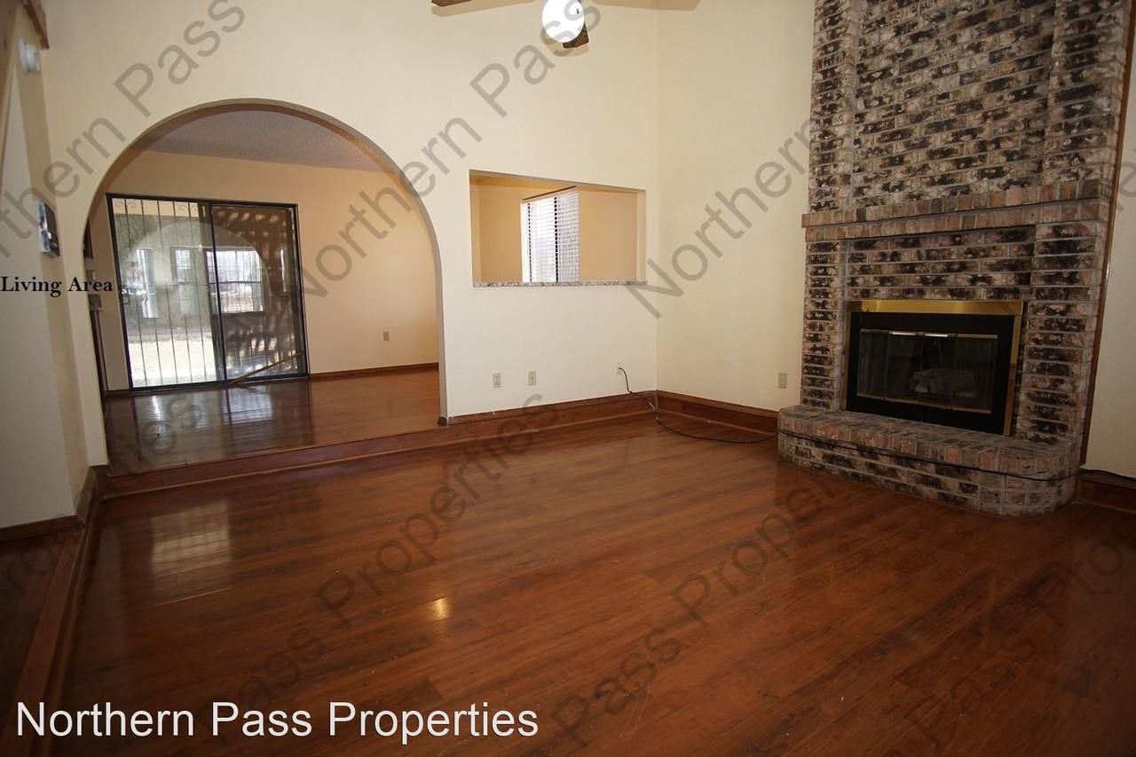 11728 Bob Mitchell Dr - Photo 3 of 21