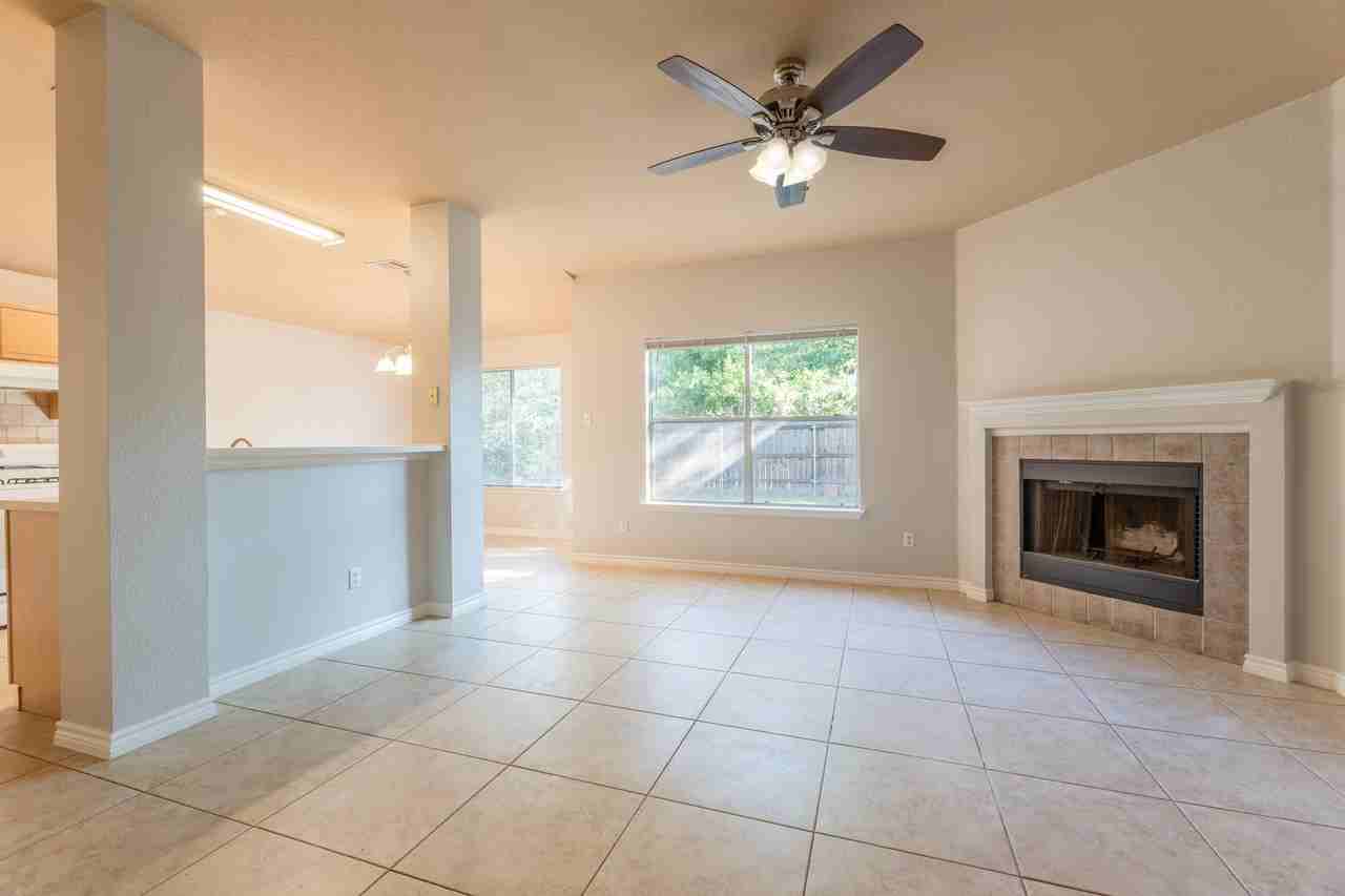 1506 Mayapple St - Photo 3 of 23