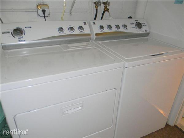 9885 Pecan Tree Dr #B - Photo 2 of 13