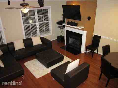 137 E Reed Ave - Photo 2 of 10