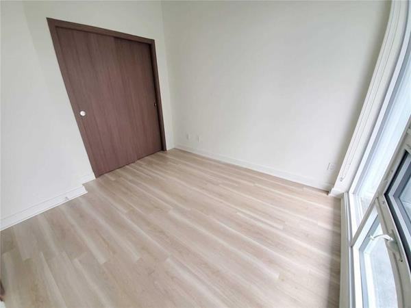 19 Bathurst Street #2701