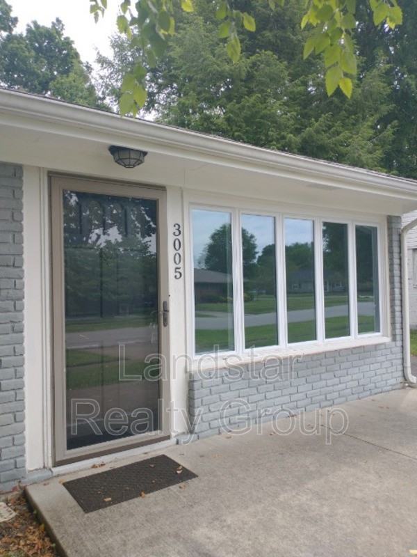 3005 Maywood Pl - Photo 2 of 36