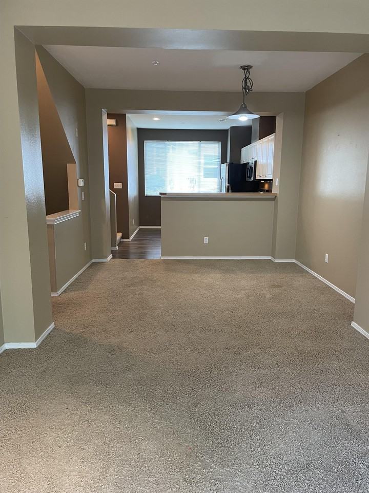 16341 118th Ln Ne #1 - Photo 5 of 13