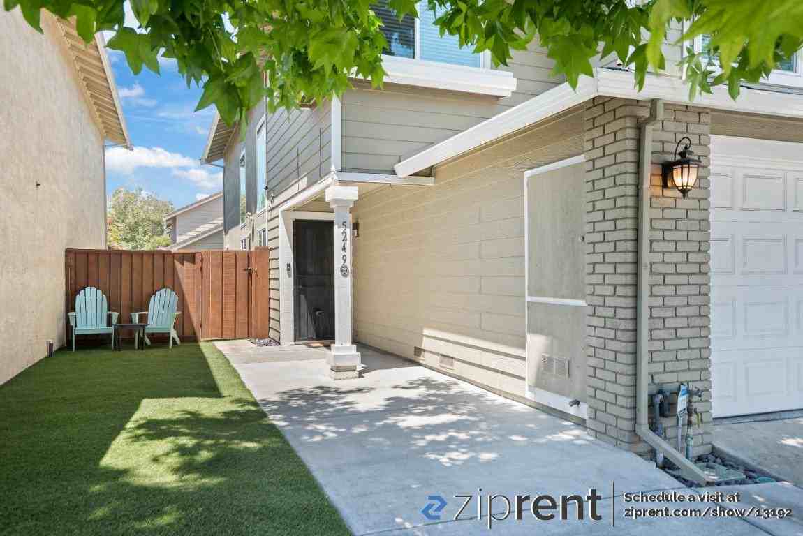 5249 Mill Creek Ln - Photo 2 of 24