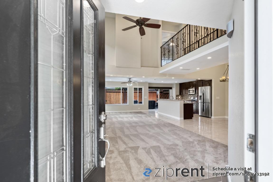 5249 Mill Creek Ln - Photo 3 of 24