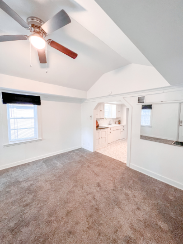 2318 S Scott Ave - Photo 3 of 9