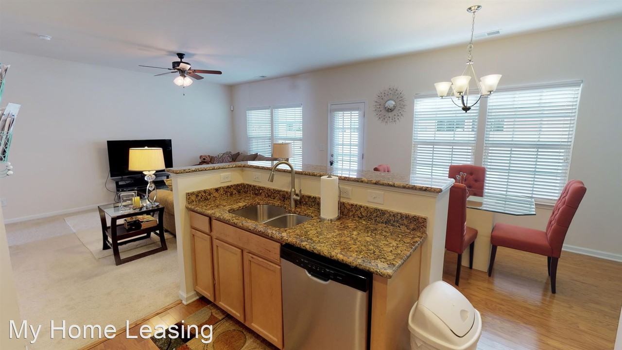 3343 Tulip Tree Ln - Photo 2 of 6