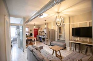 featured image of 1482 Wyandotte Street East