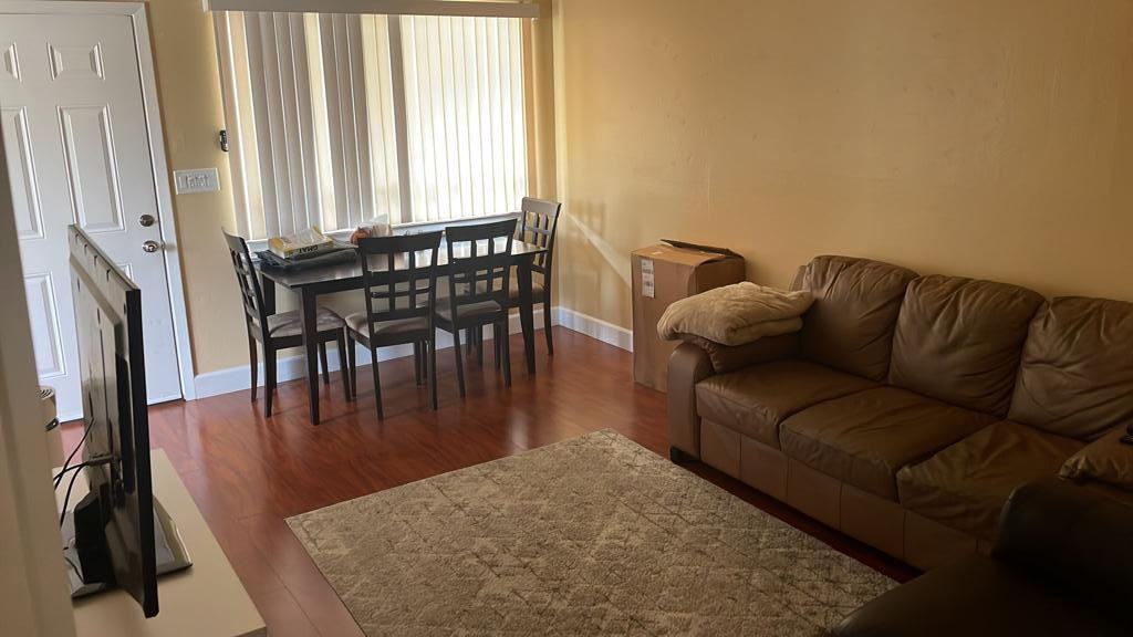 545 Northlake Drive #3