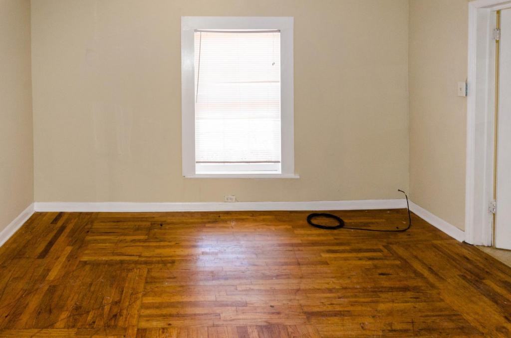 135 Honeysuckle Ln - Photo 6 of 11