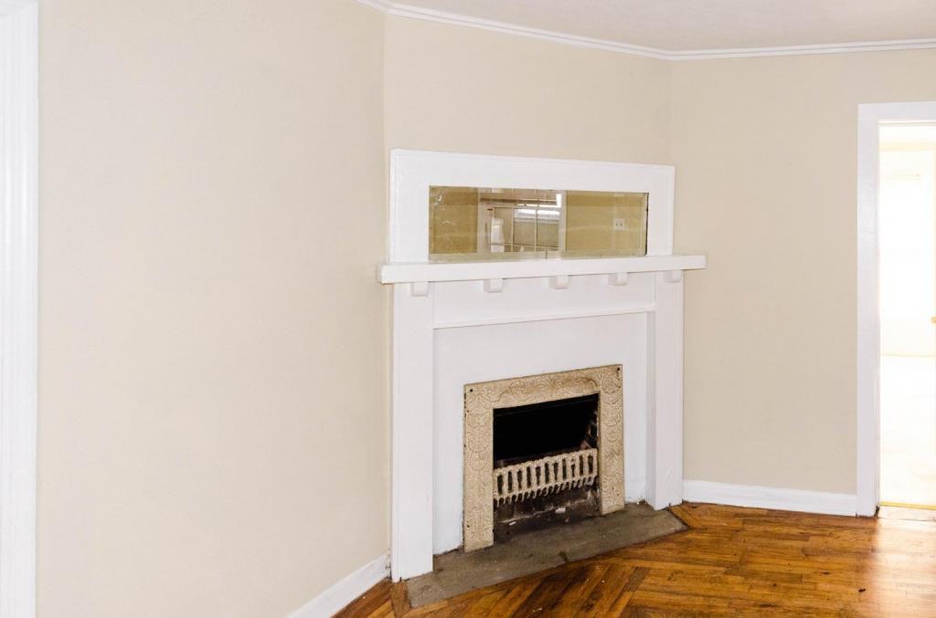 135 Honeysuckle Ln - Photo 7 of 11