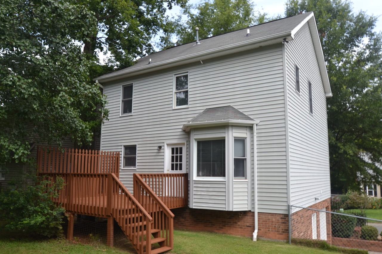 529 Regal Dr - Photo 2 of 18