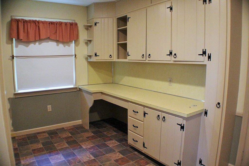 456 Lambert Rd - Photo 3 of 22