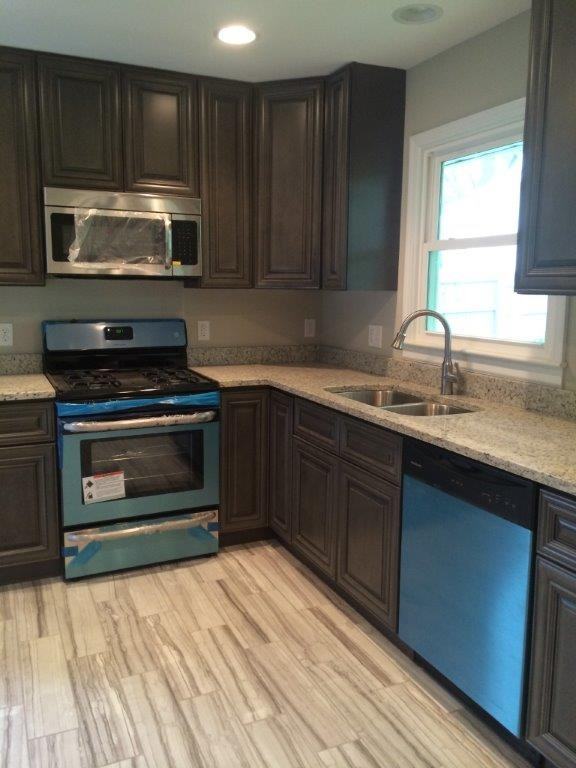 136 King Ave - Photo 2 of 19