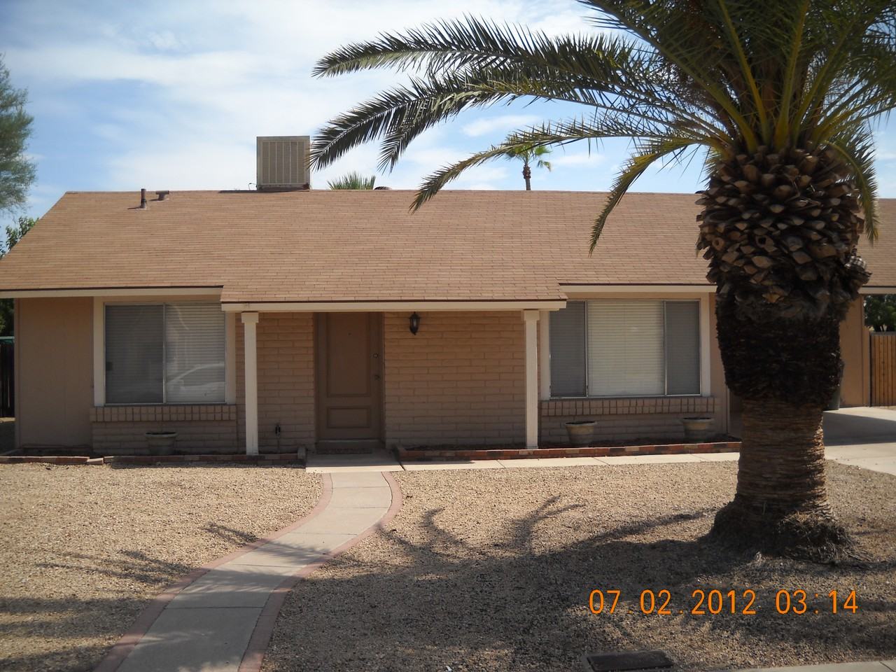 2321 W Betty Elyse Ln - Photo 2 of 10