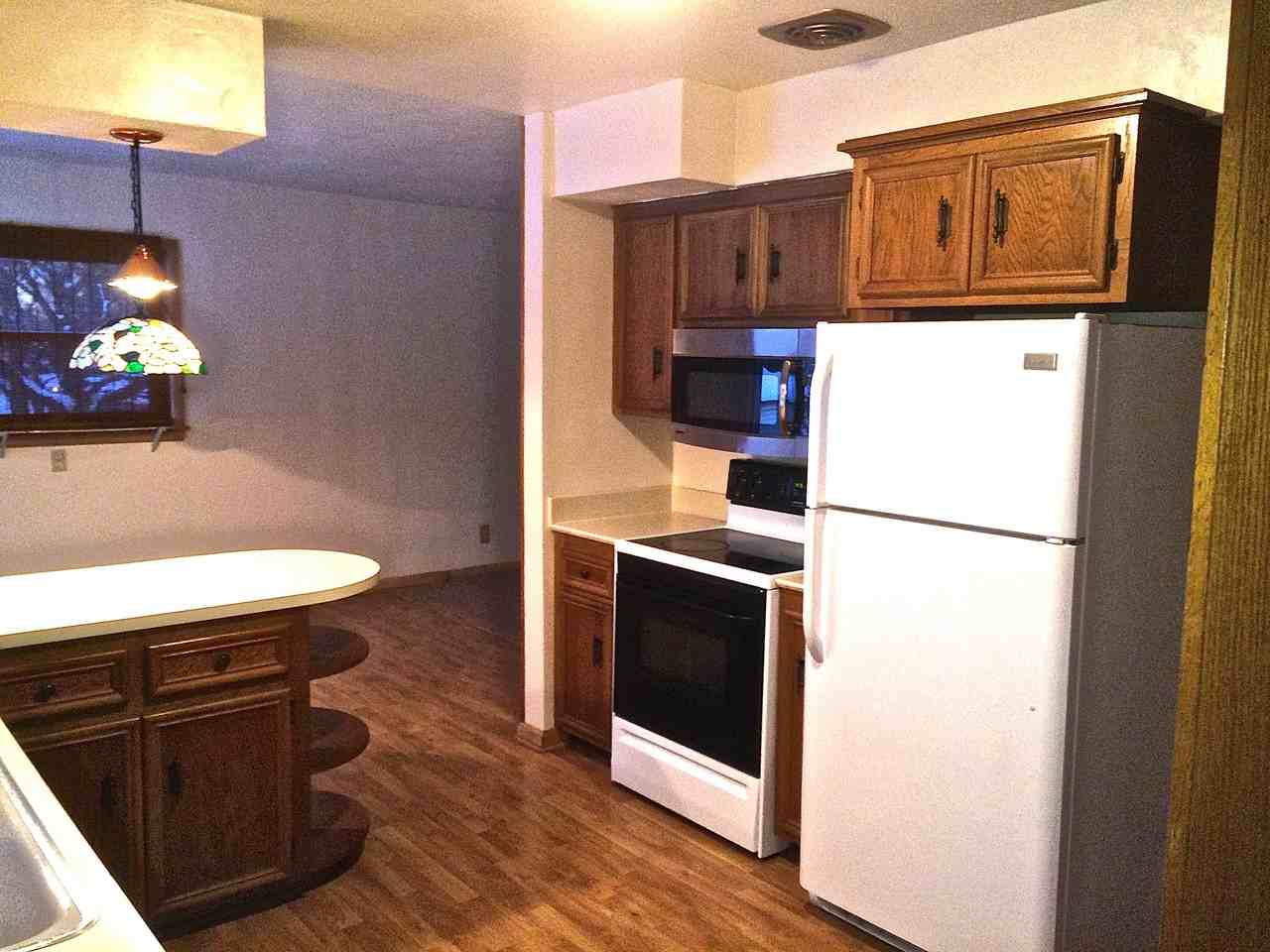 7000 N 102nd St - Photo 3 of 9